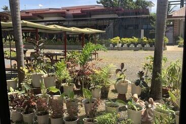 בית מלון כפרי Balay Inato Pension