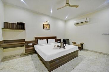 Townhouse Hotel Stay Fine