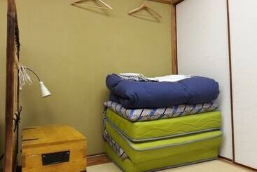 בית מלון כפרי Dyeing And Hostel Nakashimaya Female Only