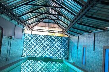 هتل Palm Rivera Kochi