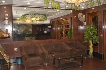 호텔 Atithi Palace