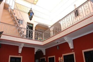 ホテル Kasbah Red Castel Hostel