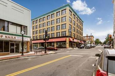 New Bedford Harbor Hotel, Ascend Hotel Collection
