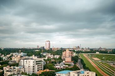 호텔 Renaissance Bengaluru Race Course