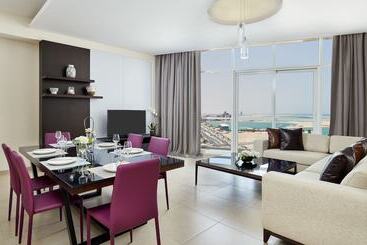 هتل Staybridge Suites   Doha Lusail, An Ihg