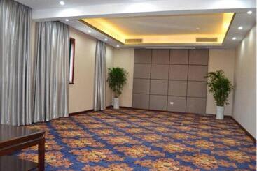 Vienna Hotel Guilin Qixing Road Branch