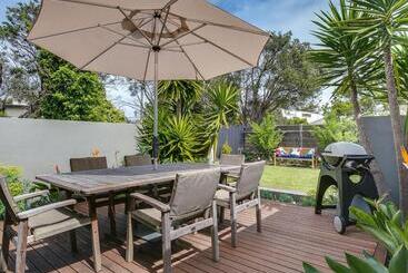 شقق خاصة سياحية Front Beach Shack   Renovated House In A Quiet Location