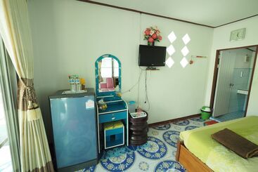 Отель Baan Suanjarean Resort