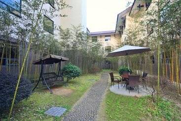 هتل Metropolo Wuyishan Resort