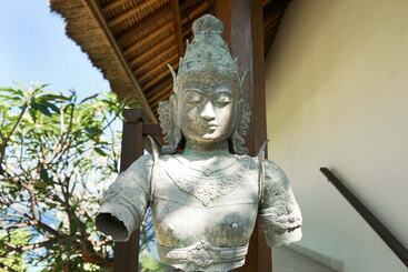 בית מלון כפרי Shunyata Villas Bali