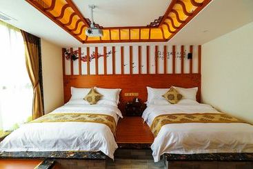 هتل Yangshuo Longting