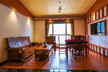 هتل Yangshuo Longting
