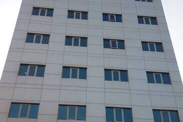 هتل آپارتمان Golden Rose Luxury Suites