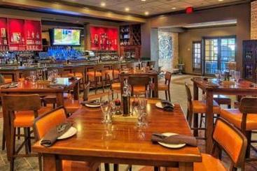 هتل The Inn At The Isle Of Capri Lake Charles