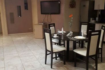 관광객 아파트 Paulmarie Apartments In Mogilev