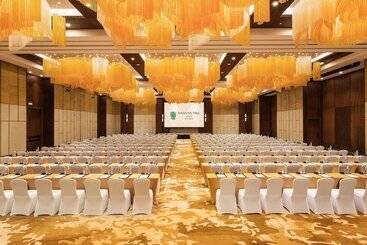 Отель Banyan Tree Anji