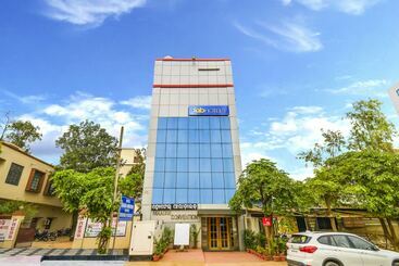 Fabhotel Paradise Convention