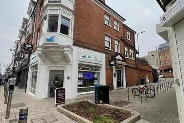 膳宿费 Addison House