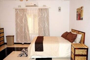 住宿加早餐  Melunah Lodge