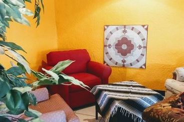 Hostel California