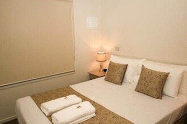 Отель Berri Riverside Holiday Park