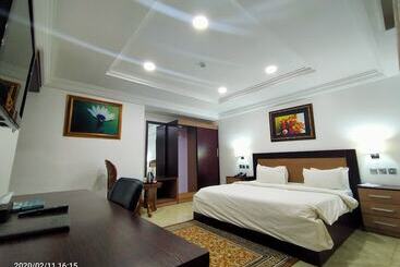 هتل Immaculate Platinum Luxury Resorts