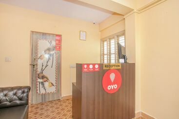 בית מלון כפרי Oyo 11419 Surya Residency