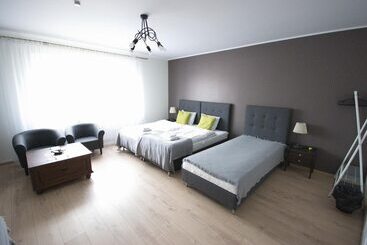 Пансион 7th Room Guest House