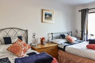 ツーリストアパートメント Scardroy Alford