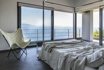 ツーリストアパートメント Seaview Villa Schinias