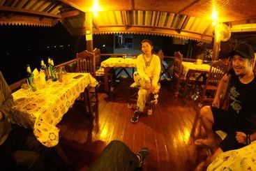 فندق صغير Baan Rimtaling Guest House