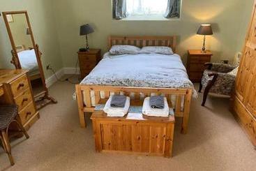 Bed and Breakfast The Clanfield Tavern