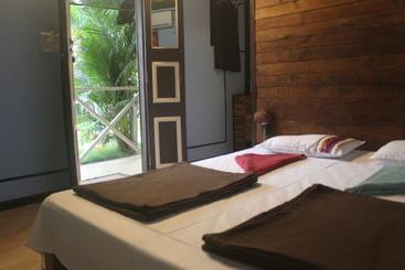 Boatys Beach Cottages