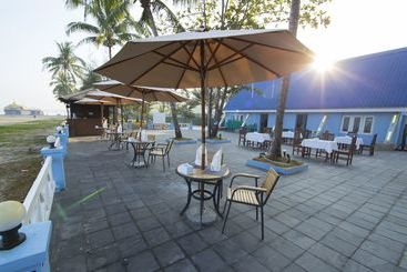 酒店 Azura Beach Resort