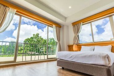 هتل Garden Palace Downtown Koror