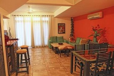 آپارتمانهای توریستها The Acacia Villa   Jia Candolim