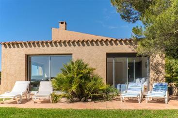 ツーリストアパートメント Villa Marinella Marine De Davia