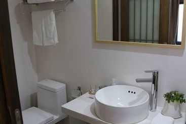 تختخواب و صبحانه Gerhouse