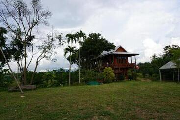 ホテル Ban Suan Tawan Chiang Dao