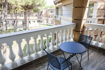 Отель Prestige Resort