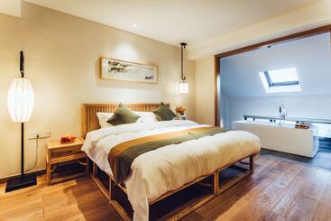 Wuzhen Zen Boutique Inn