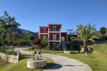 Жильё для туристов Kykeon Studios