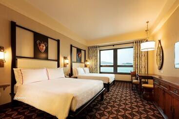 فندق Disney Explorers Lodge