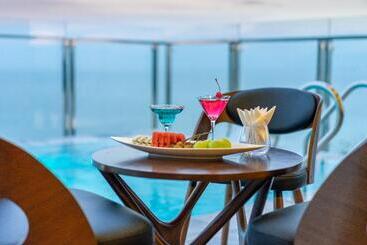 Grand Gold Beach Hotel & Spa