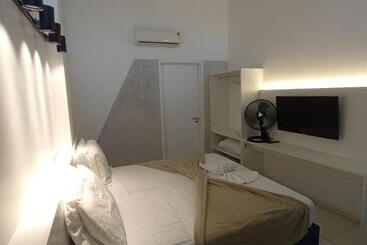 ホテル Laguna Beach Flat