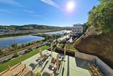 هتل Lavender   Oleander Resort