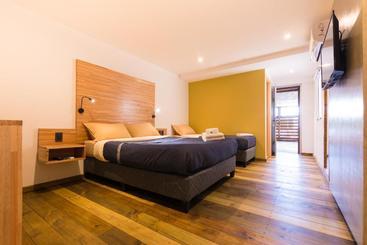 هتل Tas D Viaje Suites   Hostel Boutique