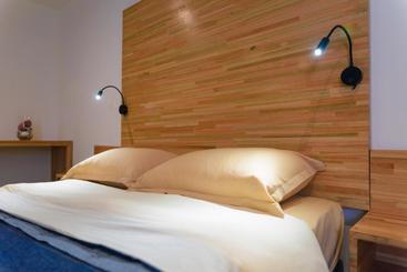 هتل Tas D Viaje Suites   Hostel Boutique