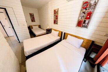 旅馆 Back Home Backpackers