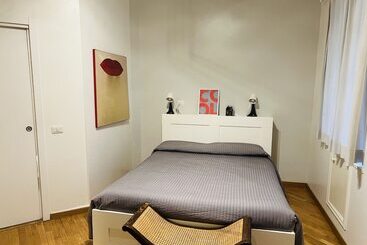 تختخواب و صبحانه Cicerone 60